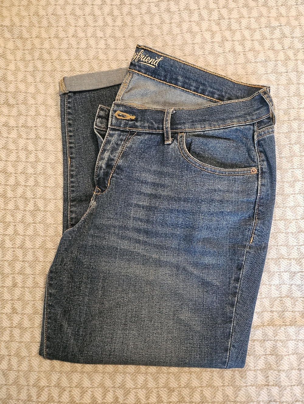 Old Navy Boyfriend- Fit Cropped Jeans